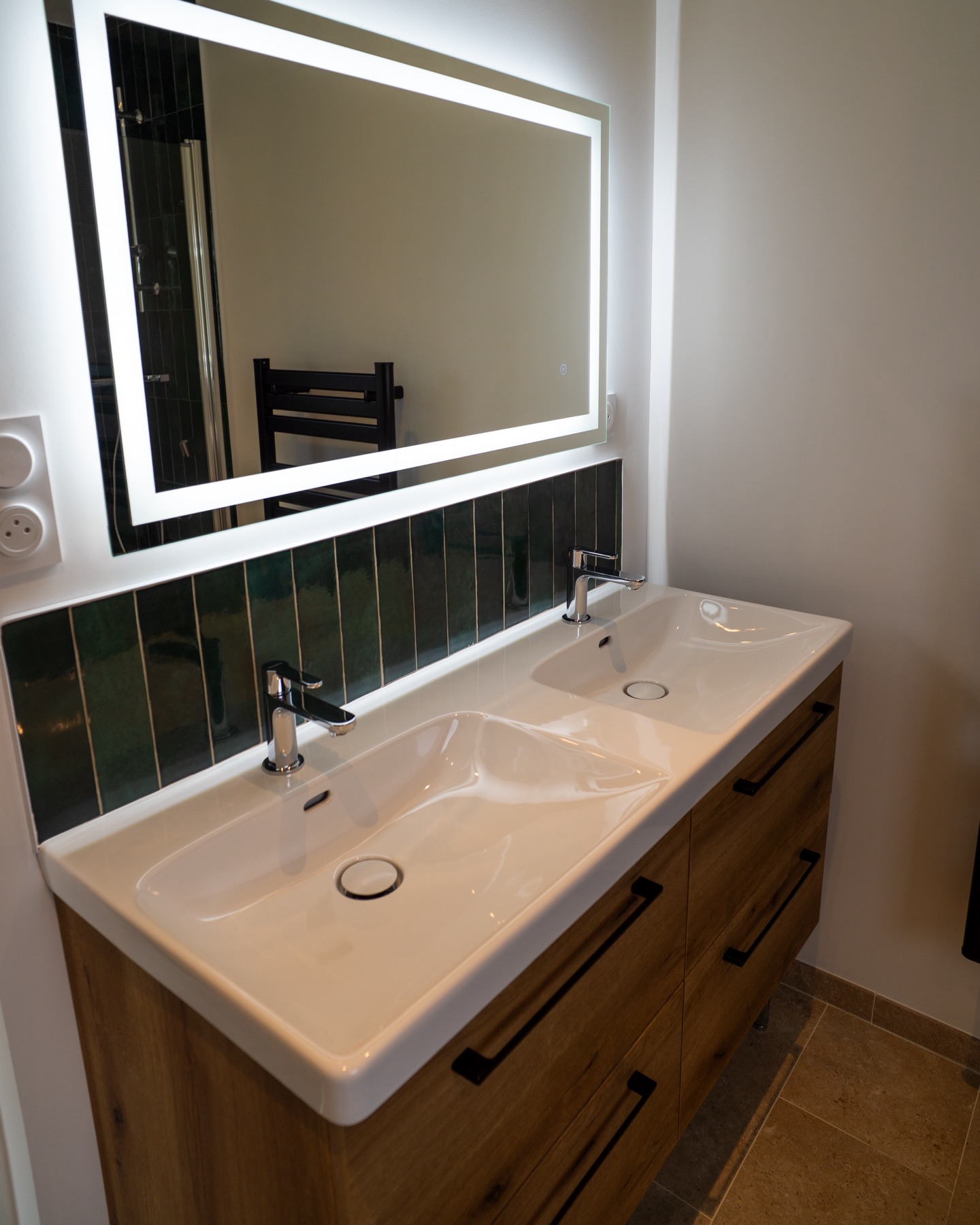 Double vasque et meuble sur mesure après rénovation